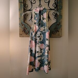 The Impeccable Pig Sleeveless Gray/Wht Floral Front Cutout Mini Dress. Size XS